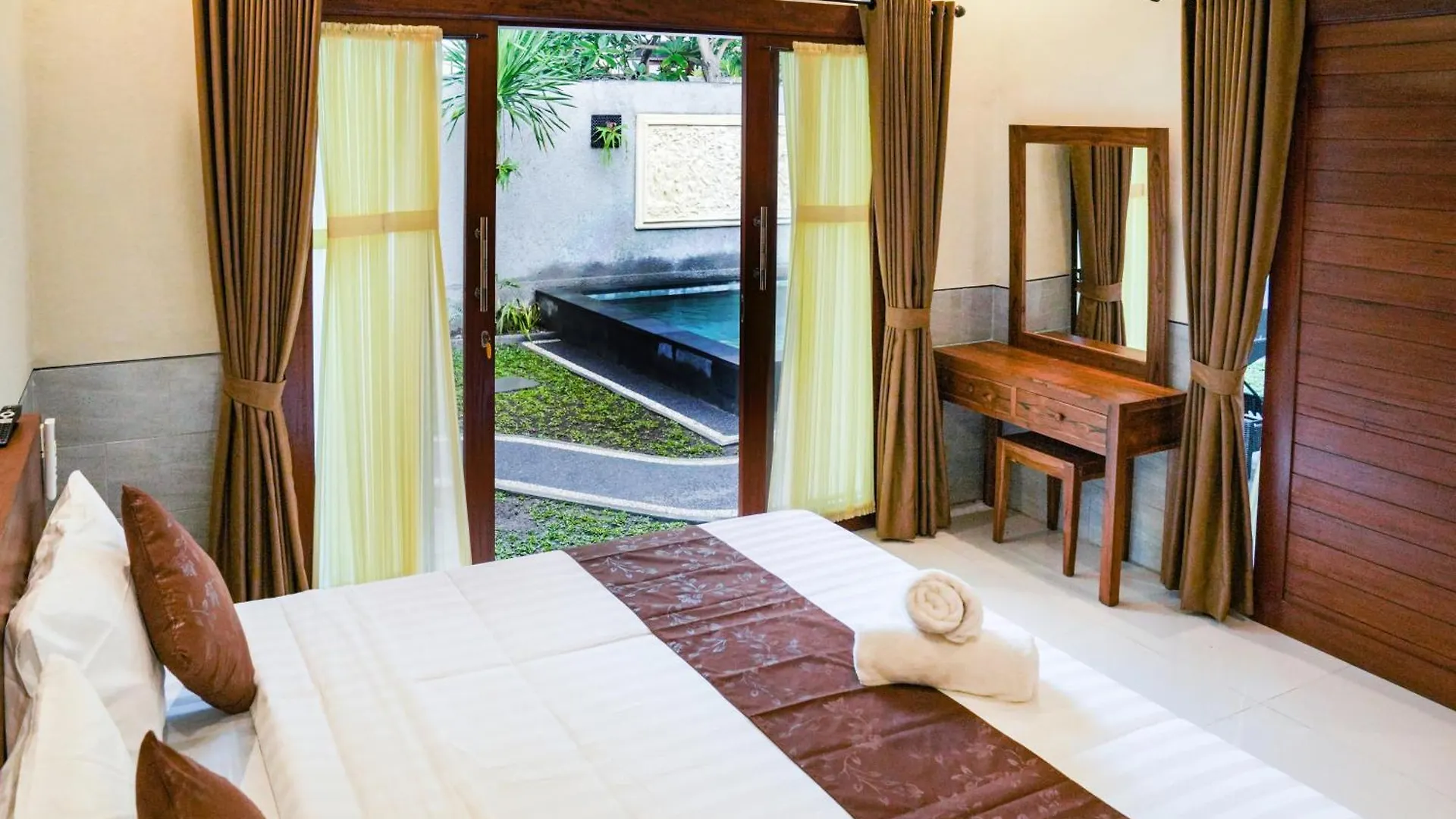 Moon Villa - 2Bdr And Private Pool Enjoy Ubud Sky Indonesia
